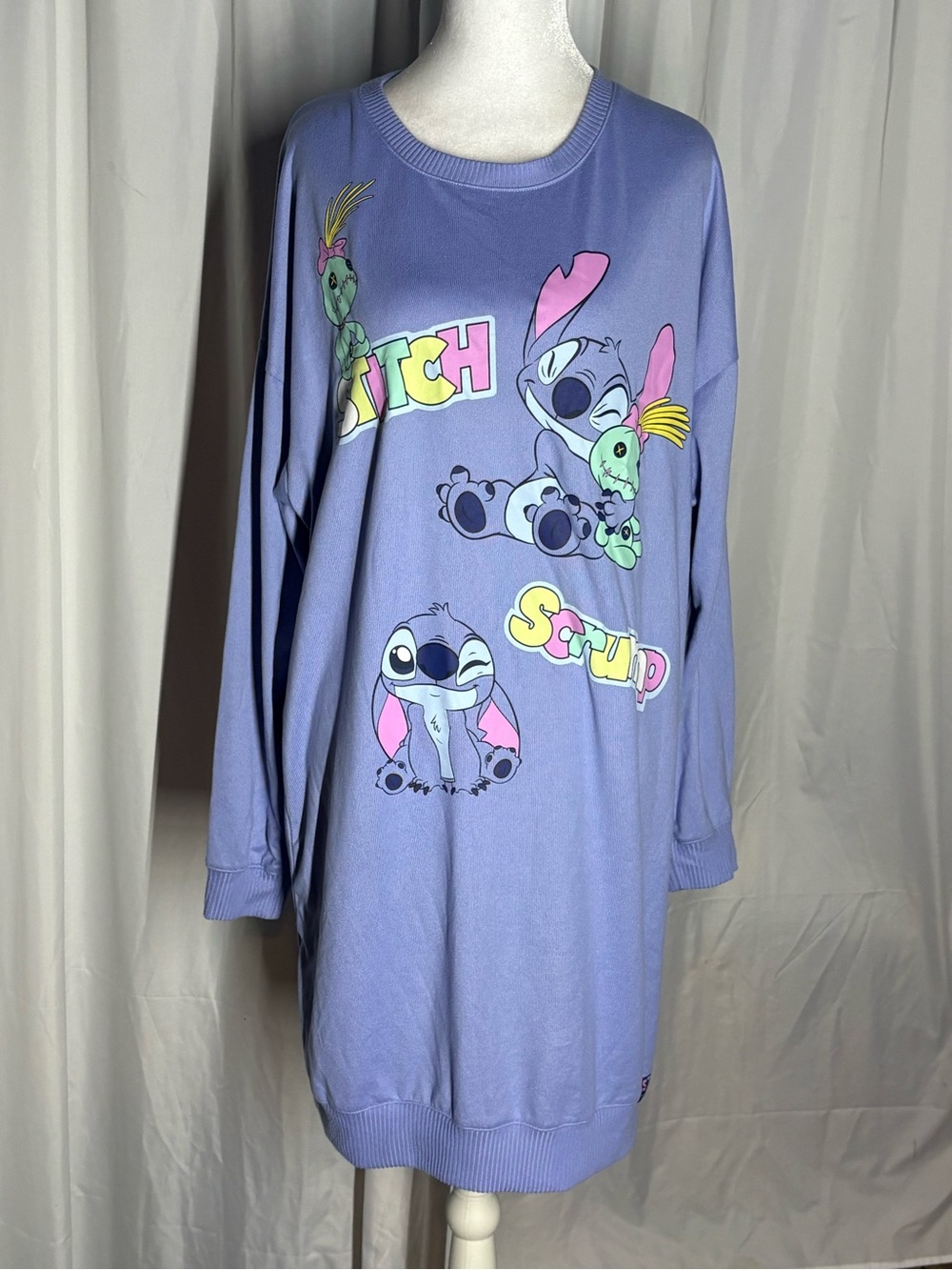 Disney Women’s Lavender Lilo & Stitch Graphic Sleep Lounger Size M